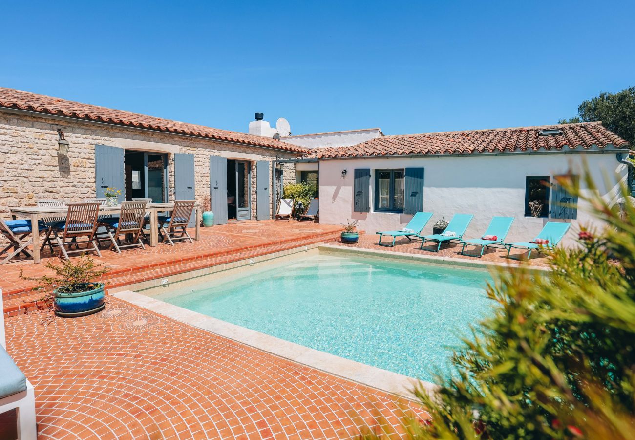 Country house in Rivedoux-Plage - Domaine Foulquier