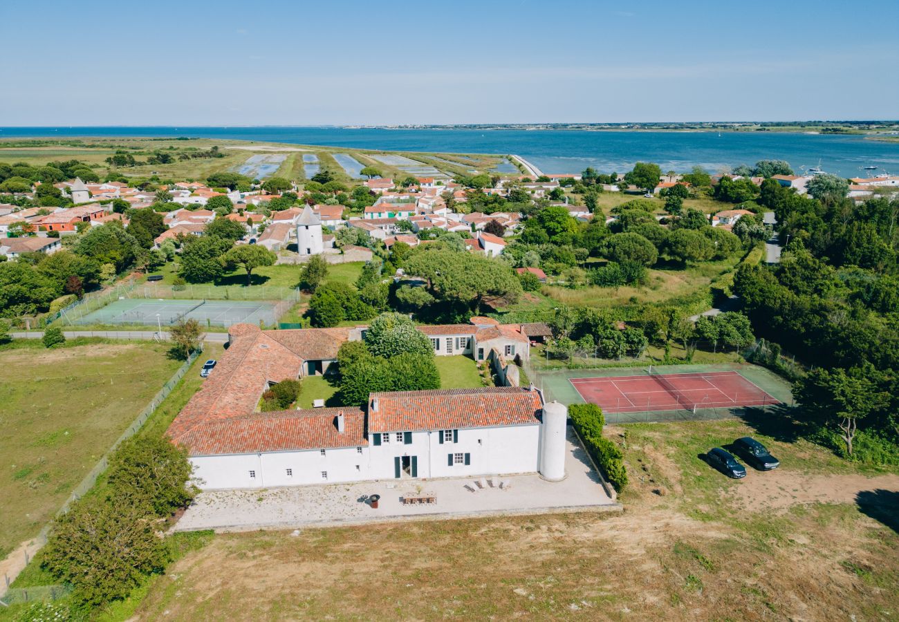 Country house in Loix - Domaine des Tours