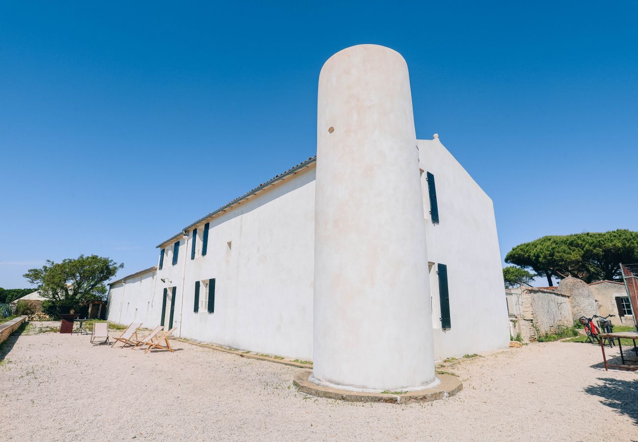 Country house in Loix - Domaine des Tours