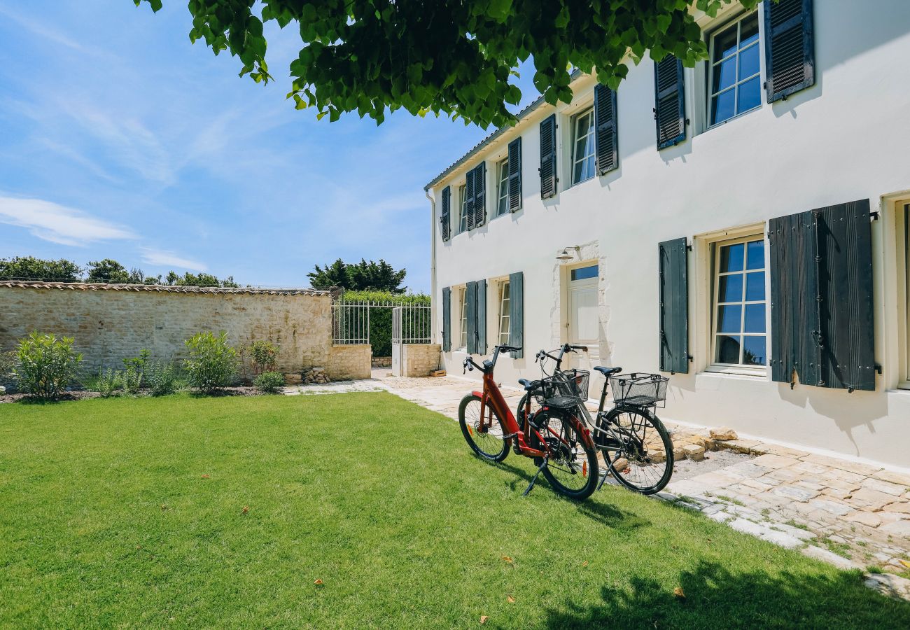 Country house in Loix - Domaine des Tours