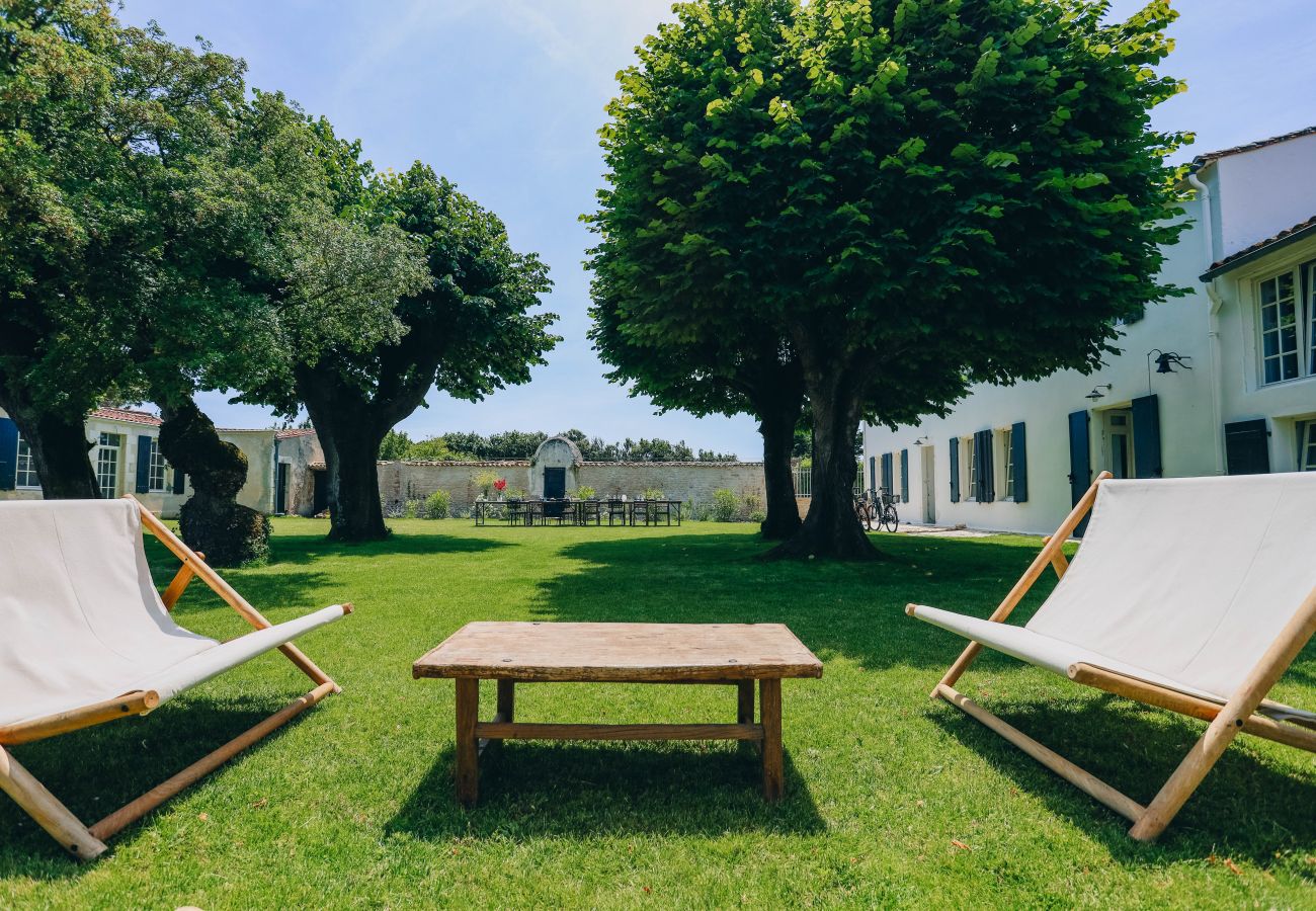 Country house in Loix - Domaine des Tours