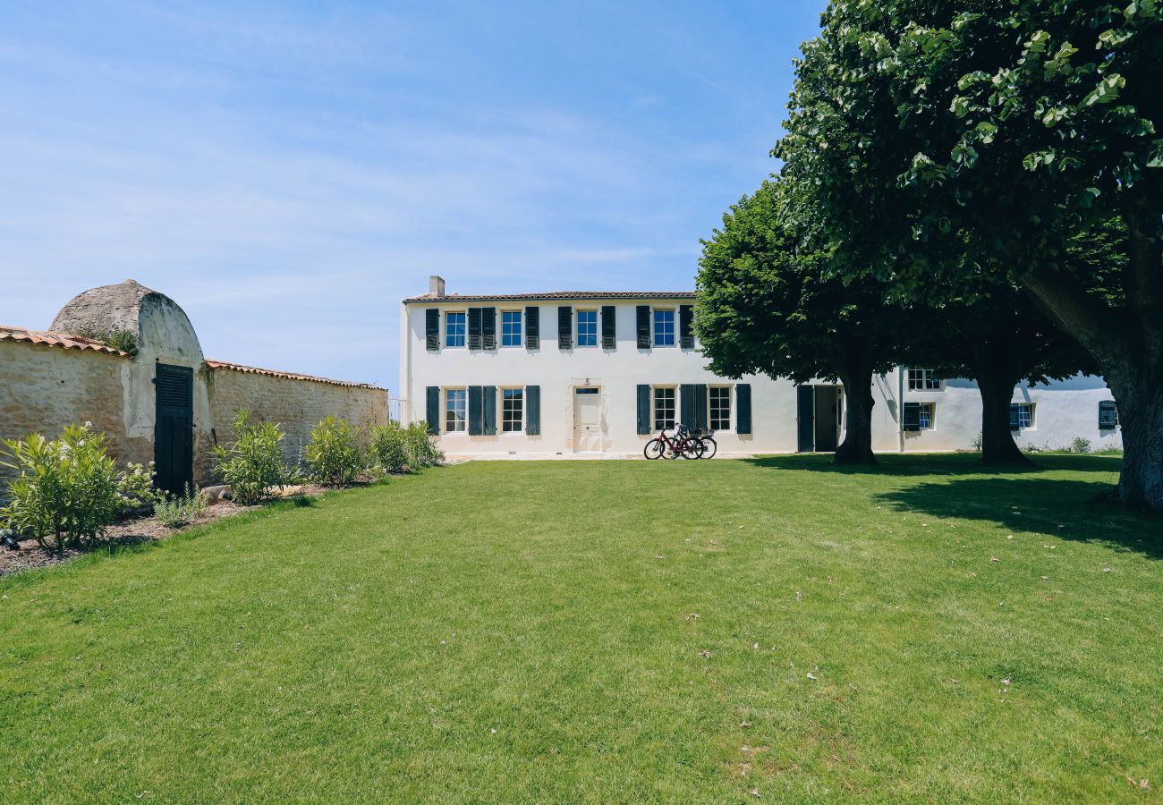 Country house in Loix - Domaine des Tours