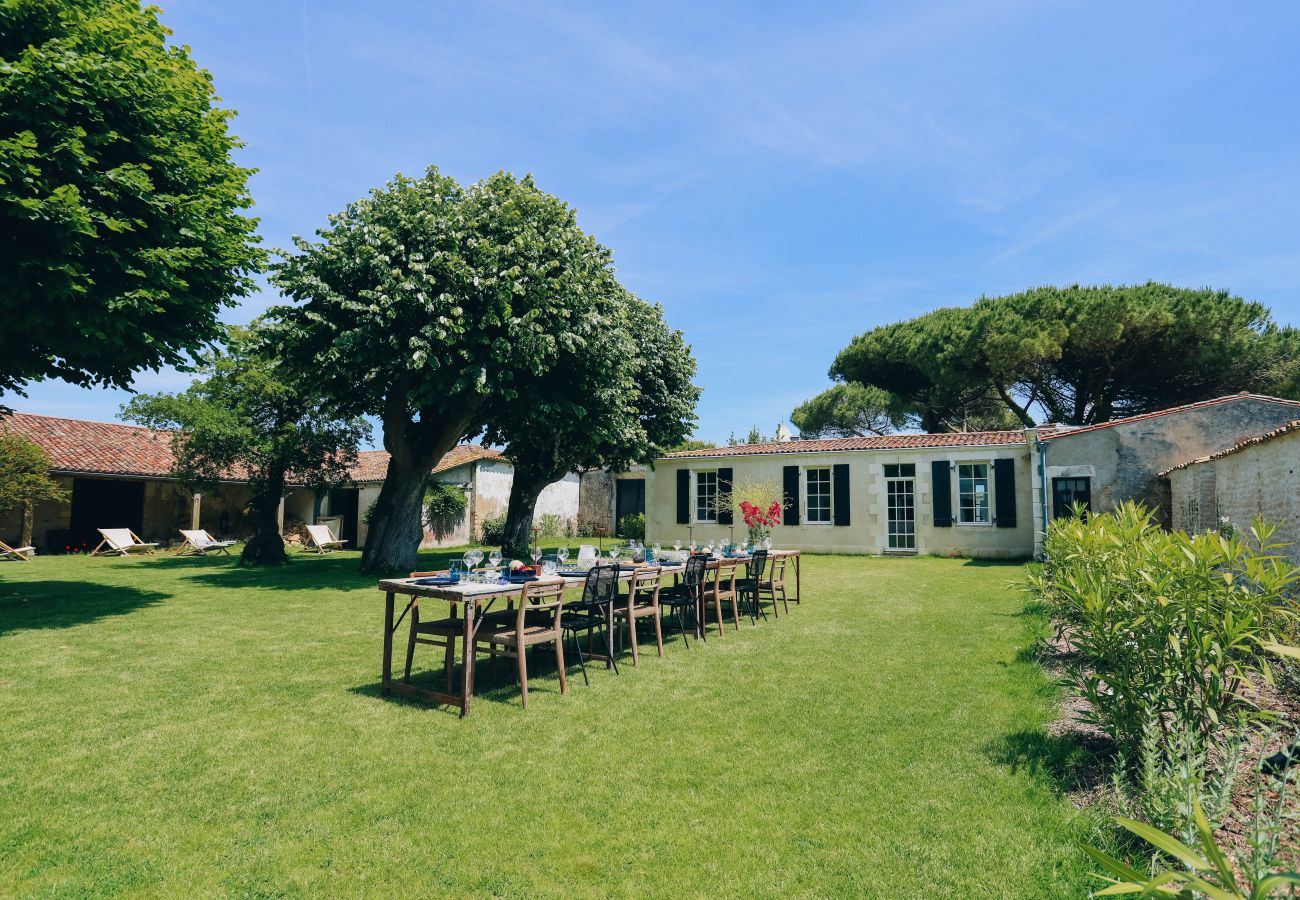 Country house in Loix - Domaine des Tours