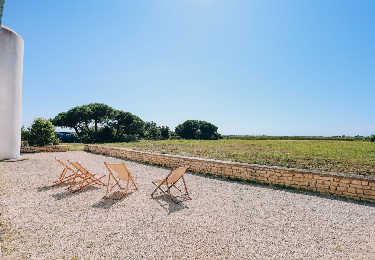 Country house in Loix - Domaine des Tours